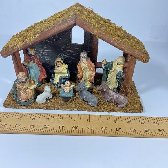 Vintage Nativity Set Scene Figurines 8 Pieces small creshe - Picture 7 of 7
